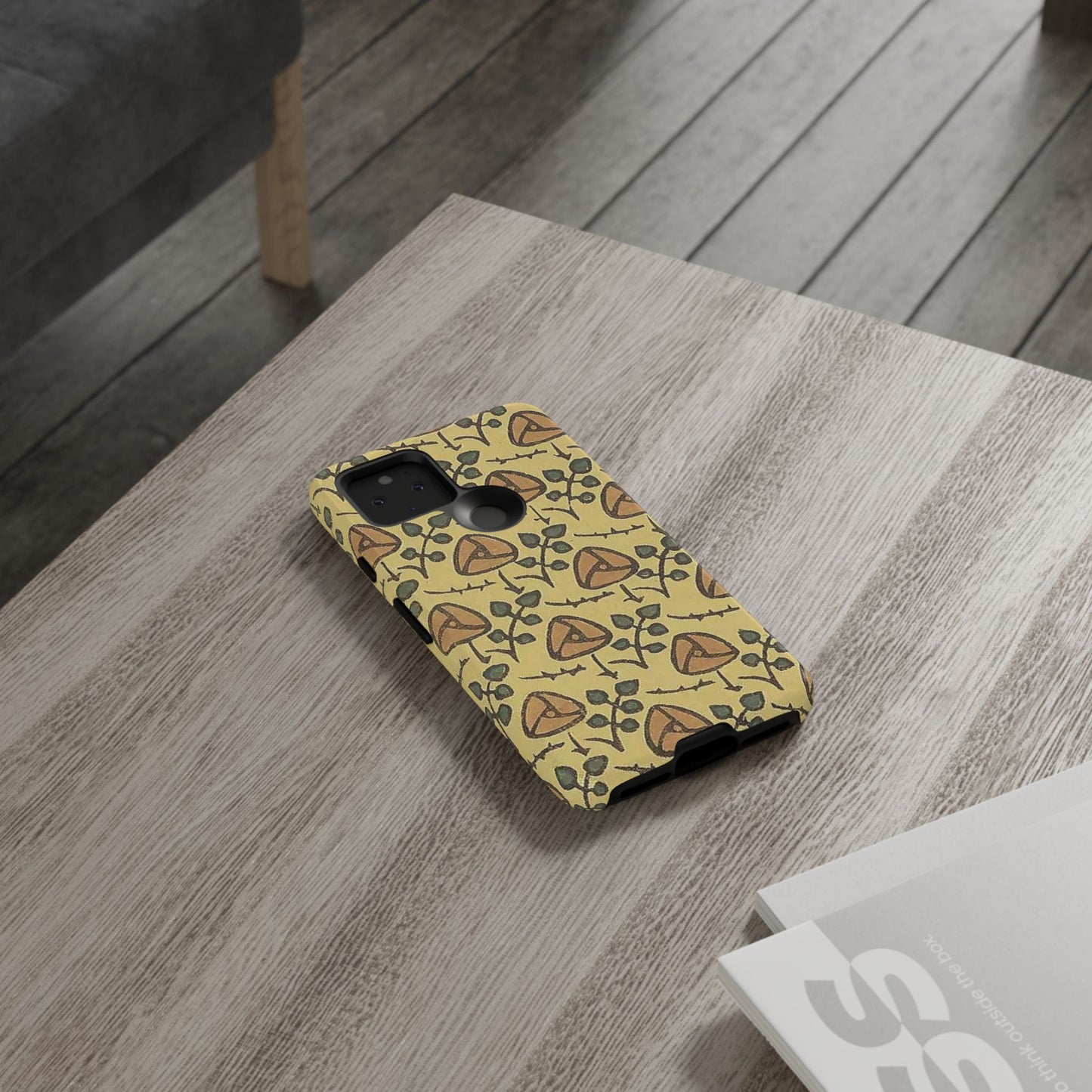 花柄タフスマホケース - 着物や帯で使用されている模様、アウトドア愛好家のためのヴィンテージナチュラルデザイン